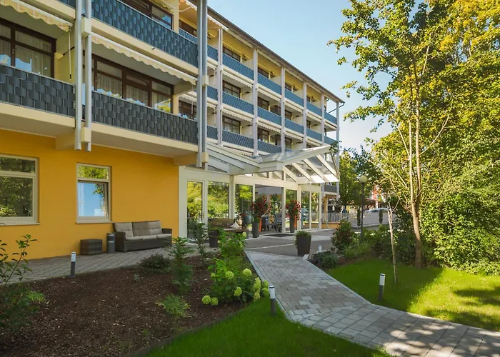 Victoria Hotel 3*