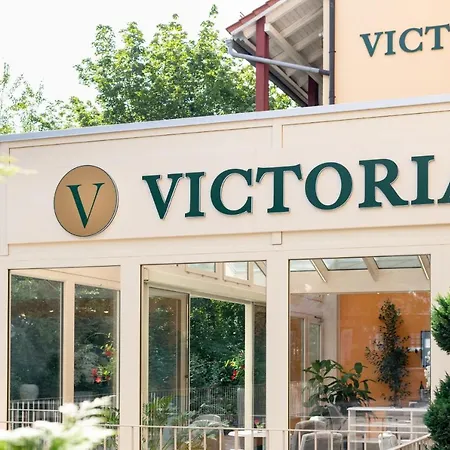 Victoria Hotel